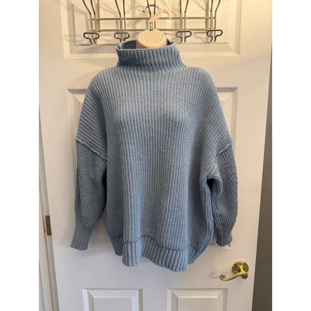 Aerie Sky Blue Chunky Knit Mock-neck sweater size S